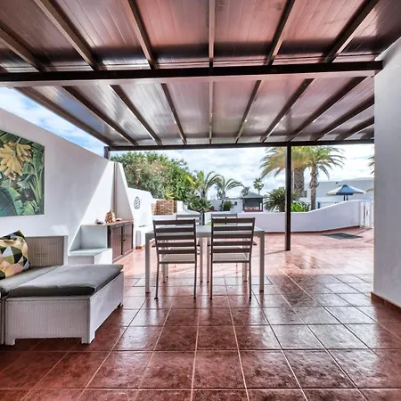Villa Picasso - Private Pool, Bbq And Air-Con By Lanzarote Vacation Homes *