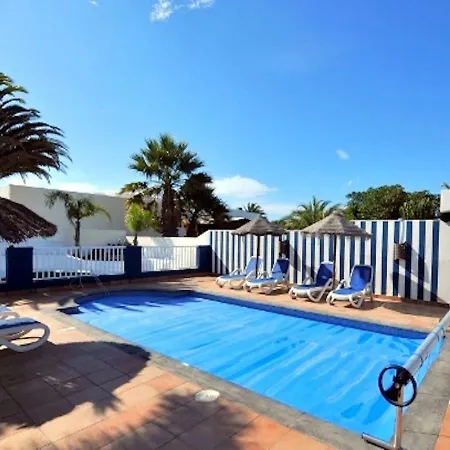 Villa Picasso - Private Pool, Bbq And Air-Con By Lanzarote Vacation Homes * Playa Blanca (Lanzarote)